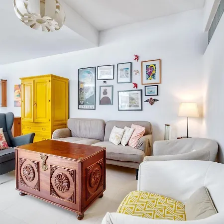 Portucale ! Visconde 3br With Private Terrace شقة ألمادا