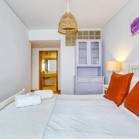 Portucale ! Visconde 3br With Private Terrace شقة ألمادا