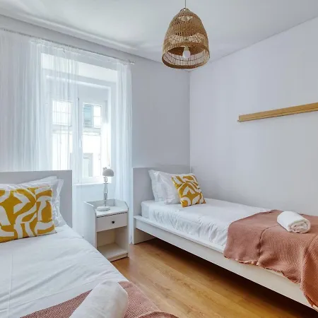 Portucale ! Visconde 3br With Private Terrace شقة