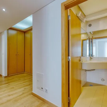 Portucale ! Visconde 3br With Private Terrace شقة