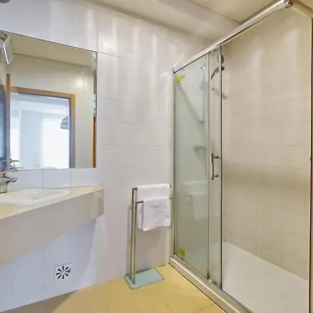 Portucale ! Visconde 3br With Private Terrace * Almada